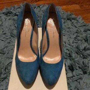Jessica Simpson 4” pumps